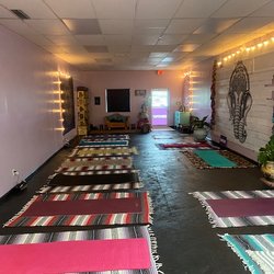 Simply Yoga - Studio