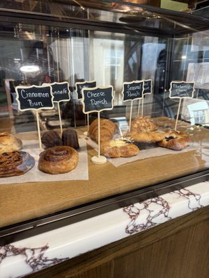 Birdies & Lattes by null