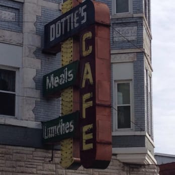 Dottie's Cafe - American Near Me - Dubuque, Iowa