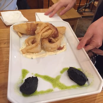 Casa Lucas - Start of calamari - Tapas Bars Near Me - Madrid, M