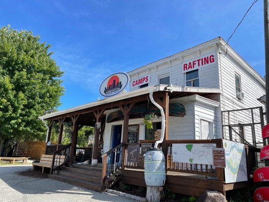 Riverside Outfitters by null