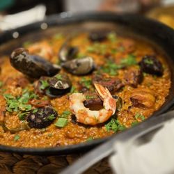 Casa Angela - Mixed paella.