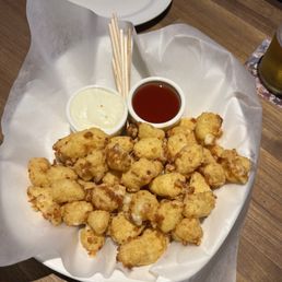 Wisconsin Fried Cheese Curds