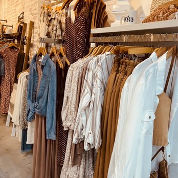 Andyliz Boutique - Beautiful wardrobe pieces! - Accessories Near Me - Long Beach, California Andyliz Boutique - Beautiful wardrobe pieces! - Accessories Near Me - Long Beach, California