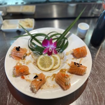 Sushi Dan - Truffle salmon - Sushi Bars Near Me - Studio City, California Sushi Dan - Truffle salmon - Sushi Bars Near Me - Studio City, California