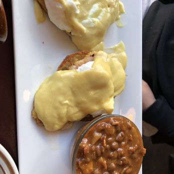 Rozie's Breakfast Cafe - Classic eggs benny w/ bacon beans - Breakfast & Brunch Near Me - St Catharines, Ontario Rozie's Breakfast Cafe - Classic eggs benny w/ bacon beans - Breakfast & Brunch Near Me - St Catharines, Ontario