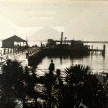 St Simons Island Pier - Original St Simons Island Pier - Fishing Near Me - Saint Simons, Georgia St Simons Island Pier - Original St Simons Island Pier - Fishing Near Me - Saint Simons, Georgia