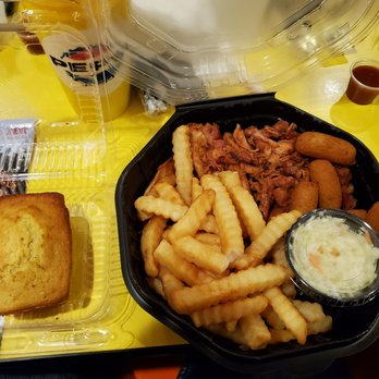 Pierce's Pitt Bar-B-Que - Barbeque Near Me - Williamsburg, Virginia
