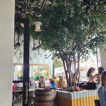 Marisi - Cute outdoor patio - Italian Near Me - La Jolla, California Marisi - Cute outdoor patio - Italian Near Me - La Jolla, California