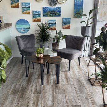 Juicy Juicy - The front sitting area at Juicy juice!!! - Juice Bars & Smoothies Near Me - Bermuda Dunes, California Juicy Juicy - The front sitting area at Juicy juice!!! - Juice Bars & Smoothies Near Me - Bermuda Dunes, California