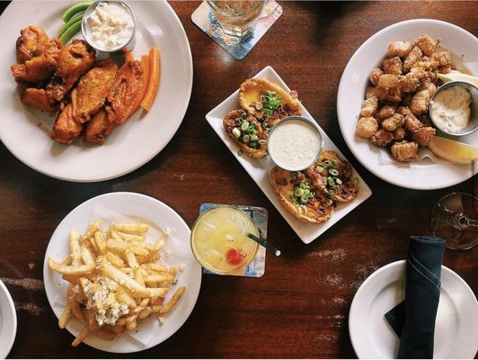 Parkside Tavern by null