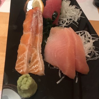 Izumi - Small Sashimi Platter - Sushi Bars Near Me - Kirkland, Washington Izumi - Small Sashimi Platter - Sushi Bars Near Me - Kirkland, Washington