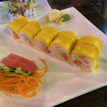 Mikura - Mango Delight Roll - Asian Fusion Near Me - Reading, Pennsylvania