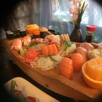 Sushi Oyama - Love Boat - Japanese Near Me - Burnaby, British Columbia