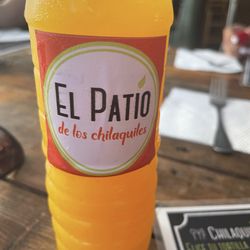 El Patio de los Chilaquiles - Agua de piña