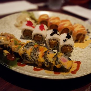 Ginbu 401 - Options for the shellfish impaired. Tuna, salmon, and more salmon - Sushi Bars Near Me - Charlotte, North Carolina