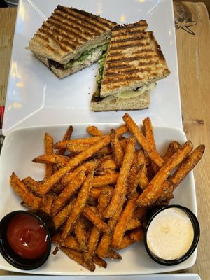 The Couch Tomato Café, Manayunk by null