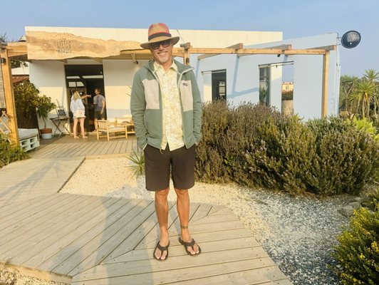 Bar restaurante Three Little Birds by null