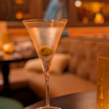 Bar Lola - Cocktail Bars Near Me - New York, New York