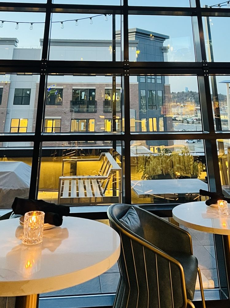 THE ROOFTOP AT THE ARTISAN Updated October 2024 19 Via Toscana