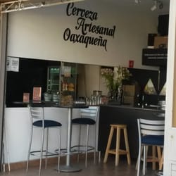 La Sandwicheria - Cerveza Artesanal Oaxaqueña, un lugar especial para consumir este producto y probar algo diferente.