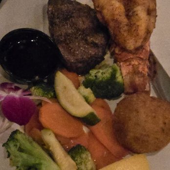 Bistro 107 - Surf and turf - Italian Near Me - Moonachie, New Jersey