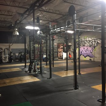 CrossFit Rep - Interval Training Gyms Near Me - Austin, Texas