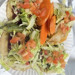 Tacos el jalisciense - Unos ricos sopes de asada pasen a probarlos
