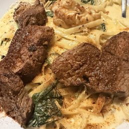 Steak a lobster Alfredo Steak a lobster Alfredo