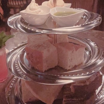 Wren & Wolf - Bread service was amazzzing - Cocktail Bars Near Me - Phoenix, Arizona