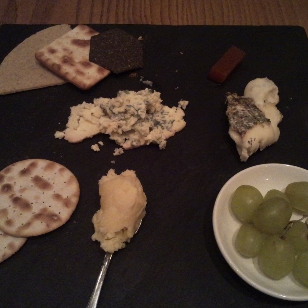The Crooked Well - Cheese plate - Gastropubs Near Me - London, XGL The Crooked Well - Cheese plate - Gastropubs Near Me - London, XGL