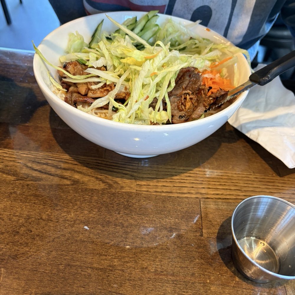 Bếp - Vietnamese Grill - G1. Combination Grill over noodles - Vietnamese Near Me - Portland, Oregon Bếp - Vietnamese Grill - G1. Combination Grill over noodles - Vietnamese Near Me - Portland, Oregon