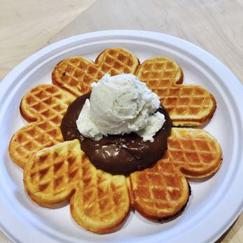 Gelato Brothers - A puddle of Nutella goodness with vanilla gelato on top. - Ice Cream & Frozen Yogurt Near Me - Talbott, Tennessee Gelato Brothers - A puddle of Nutella goodness with vanilla gelato on top. - Ice Cream & Frozen Yogurt Near Me - Talbott, Tennessee
