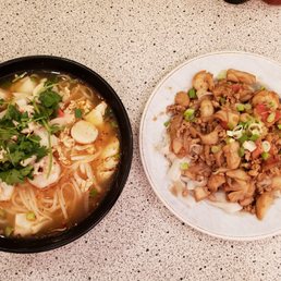 Tom Yum Noodle Soup Dinner