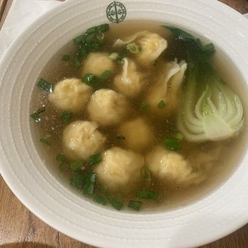 Tim Ho Wan - Wonton soup - Dim Sum Near Me - Honolulu, Hawaii Tim Ho Wan - Wonton soup - Dim Sum Near Me - Honolulu, Hawaii