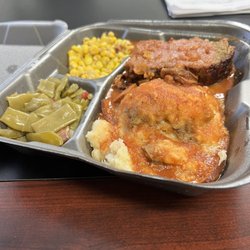 Fatboyz Kitchen Table - Meatloaf and mashed potatoes