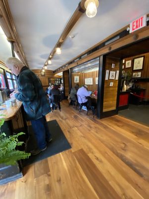 Familiars Coffee & Tea by null