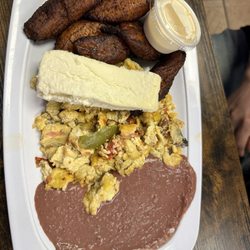 Tacos y Tortas Veronica - Desayuno típico