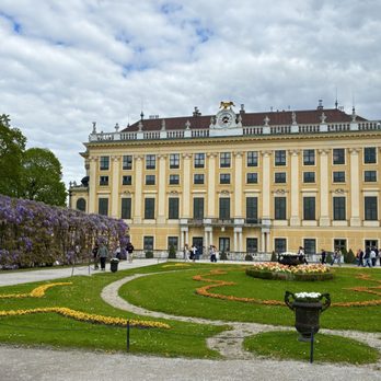 Schönbrunner Schloßpark - West side of the Schloss - Parks Near Me - Vienna, 9 Schönbrunner Schloßpark - West side of the Schloss - Parks Near Me - Vienna, 9