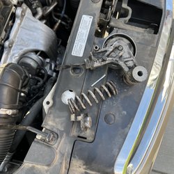 Mobile Mechanic Services - Belt tensioner.
