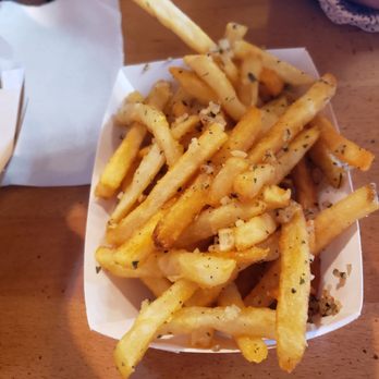 Eddie's Grill - Garlic fries. - Salad Near Me - Lompoc, California