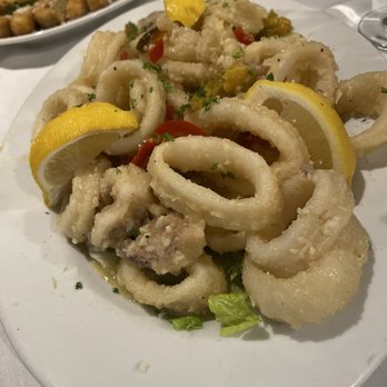Renzo's Pizza & Restaurant - Spicy fried calamari - Pizza Near Me - Mount Sinai, New York