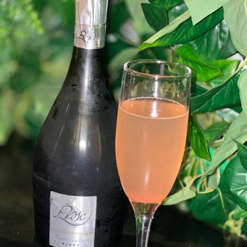 Breakfast Republic - Mimosas - Breakfast & Brunch Near Me - Costa Mesa, California