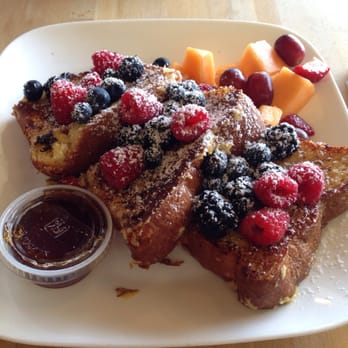 Layer Cake - Berry French Toast! Light and fluffy with a generous portion of fruit~ - Breakfast & Brunch Near Me - Irvine, California