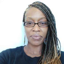 Fermata 901 Massage - Victoria is a senior massage therapist with 6+ years experience. She's specializes in athletic and therapeutic massage.