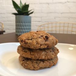 ivy & the poet - Chewy Oatmeal Raisin Cookies