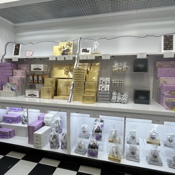 See's Candies - Candy Stores Near Me - West Covina, California See's Candies - Candy Stores Near Me - West Covina, California