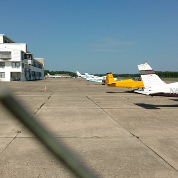 Flight Deck Diner - View from out back of Flight Deck. - Diners Near Me - Rio Grande, New Jersey