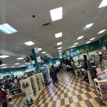 Dragon's Lair Comics & Fantasy - Comic Books Near Me - Austin, Texas