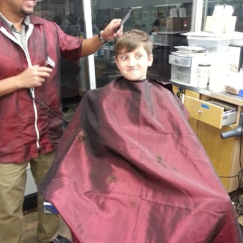 Oscar's Barber Shop - With Oscar. - Barbers Near Me - Burbank, California Oscar's Barber Shop - With Oscar. - Barbers Near Me - Burbank, California